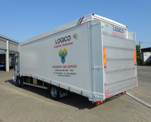 Eurocargo trasporto vetture rampa carico posteriore